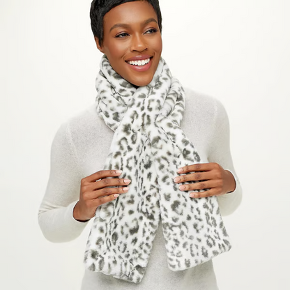 🔥 Winter Bestseller – BOGO Faux Fur Pocket Scarf