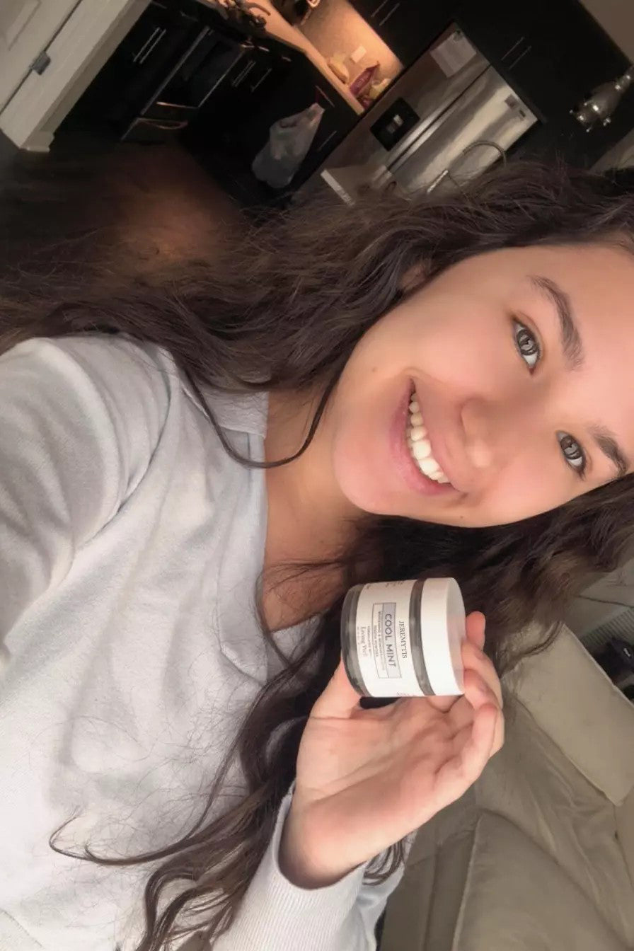 files/ugc-4-tooth-powder.jpg